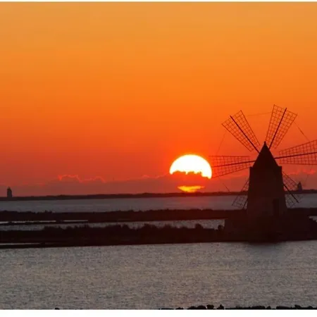 Acquamarina House Apartamento *